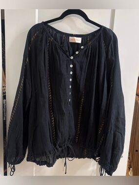 Kinga Csilla navy blue tunic top with gold pattern